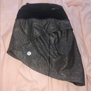 lululemon reflective shorts, worn 2 times!